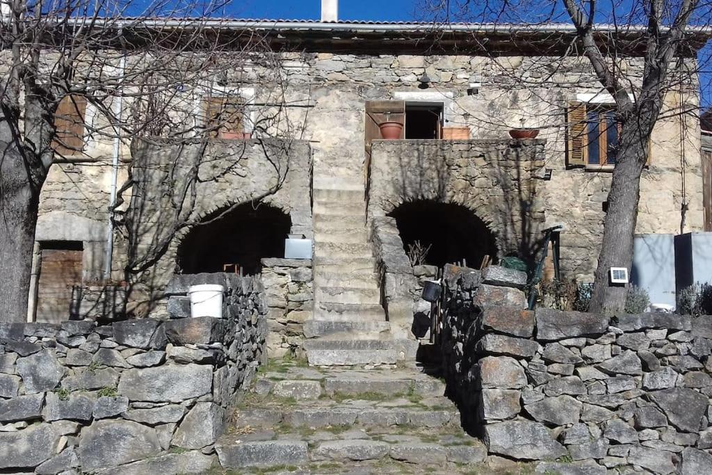 Maison De Caractere Au Coeur De La Corse Rurale Calacuccia Exterior foto